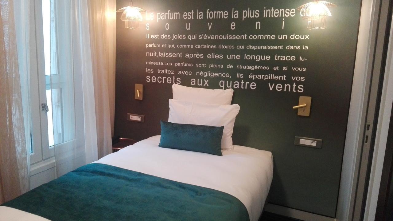 Hotel Mercure Paris Suresnes Longchamp Exterior photo